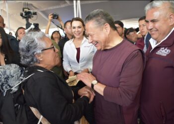 Auxiliares funcionales mejoran la vida a personas mayores