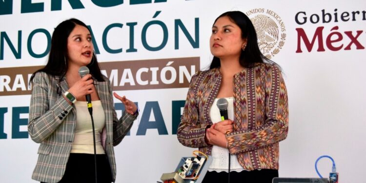 Estudiantes de la UPP crean sistema inteligente para reducir consumo eléctrico en hogares