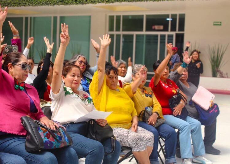 Mujeres lideran transformación comunitaria con redes impulsadas por el IHM