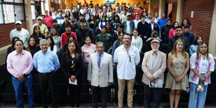 Continúa la promoción de convocatorias del Gobierno de Hidalgo en las instituciones de educación superior