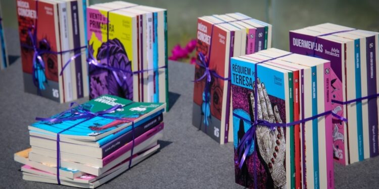 Más de mil libros fortalecen el acceso a la lectura entre juventudes hidalguenses