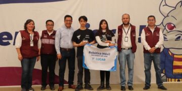 UPT realiza torneo de robótica móvil
