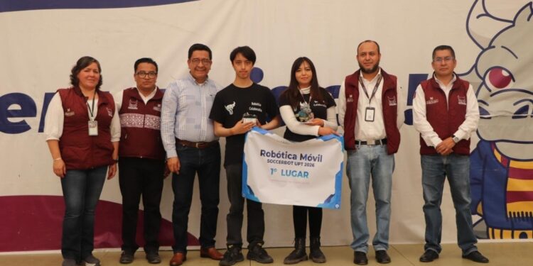 UPT realiza torneo de robótica móvil