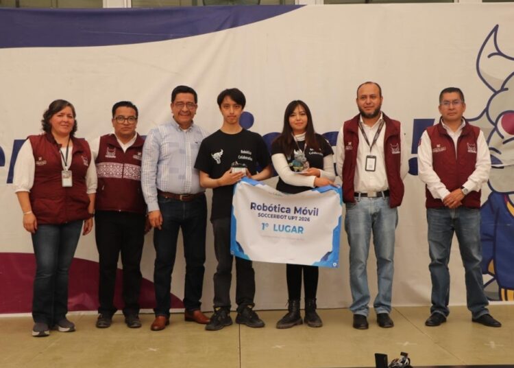 UPT realiza torneo de robótica móvil