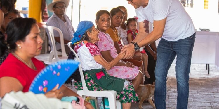 Suman más de 1,500 ayudas técnicas entregadas por gestión de Julián Nochebuena