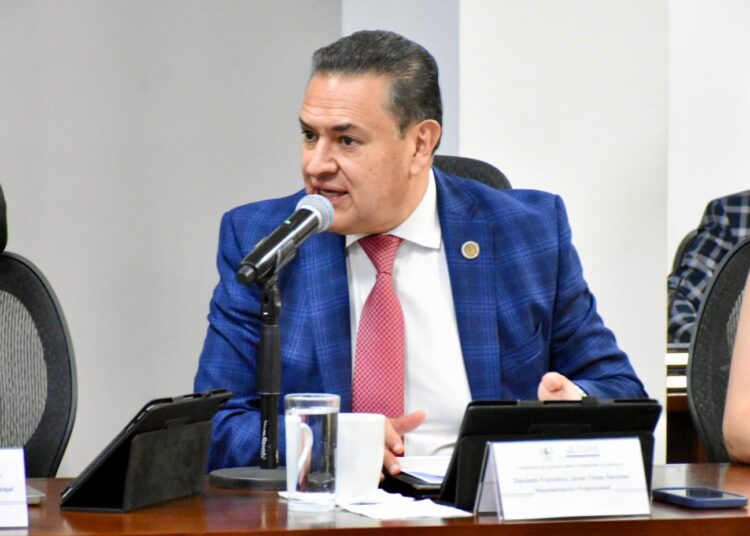 Diputado Francisco Javier Téllez propone mantenimiento obligatorio y oportuno en hospitales públicos de Hidalgo