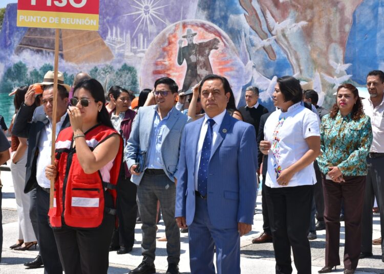 Congreso del Estado realiza simulacro de sismo para fortalecer la cultura de protección civil