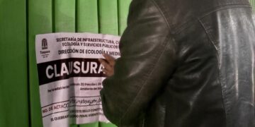 Gobierno Municipal de Tizayuca clausura empresa ante reportes de olores químicos en Zona Industrial