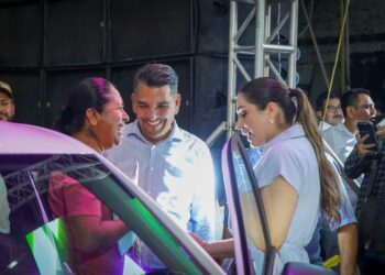 Alfredo San Román reconoce y celebra la labor de las y los docentes de Huejutla
