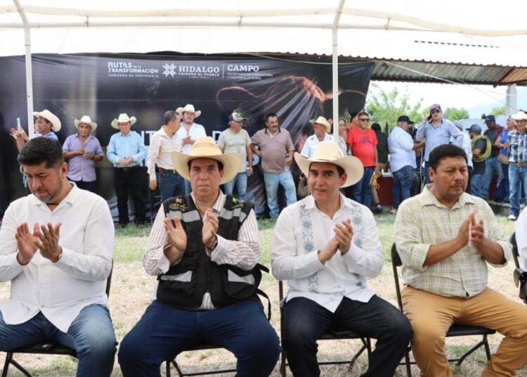 Con 2.9 millones de pesos, fortalecen la esperanza y el desarrollo pecuario en la Huasteca hidalguense