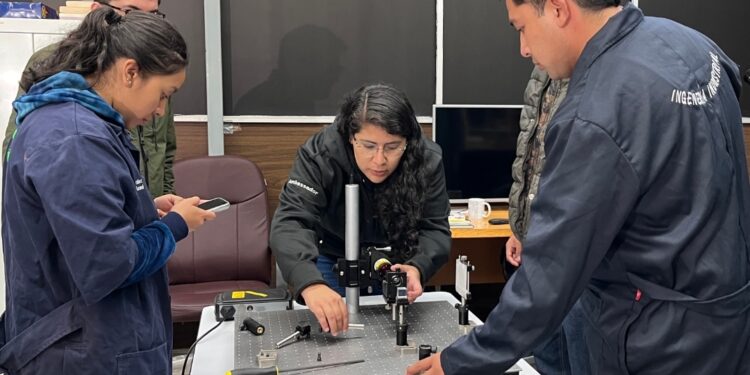 Investigadora de UTEC asume cargo en la Photonics Society