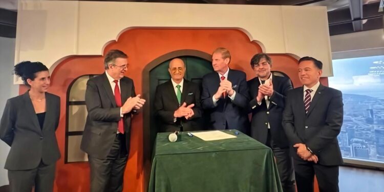 Hidalgo firma Memorándum de Entendimiento con empresa canadiense