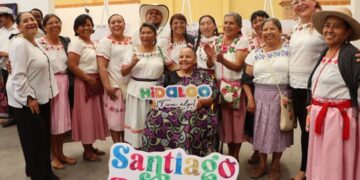 Embajadora de Sudáfrica recorre Centro Gastronómico de Santiago de Anaya