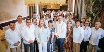 Participa Cobaeh en reunión nacional sobre educación media superior