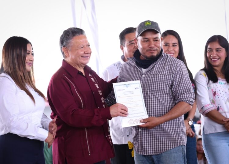 Obra en los 84 municipios, garantía de la administración de Julio Menchaca