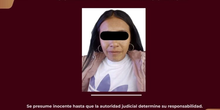 Policía Estatal asegura en Pachuca a presunta implicada en esquema “gota a gota”