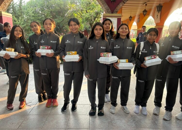 Gobierno de Hidalgo apoya  a selectivos de futbol bandera