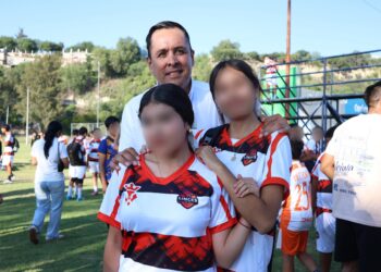 Encabeza Cristhian Martínez el arranque de rehabilitación de la cancha de fútbol 7 de la Unidad Deportiva Municipal