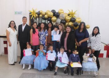 Concluye curso de Estimulación Temprana en la UBR del DIF de San Agustín Tlaxiaca