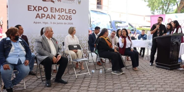 Realizan Feria de Empleo en el municipio de Apan