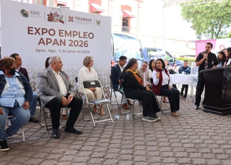 Realizan Feria de Empleo en el municipio de Apan