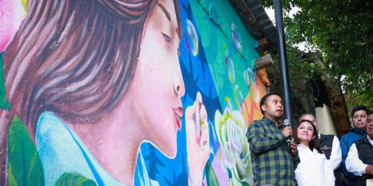 Julio Menchaca inaugura mural “Soplo de Libertad” y fortalece el impulso al arte y la cultura en Mineral del Chico