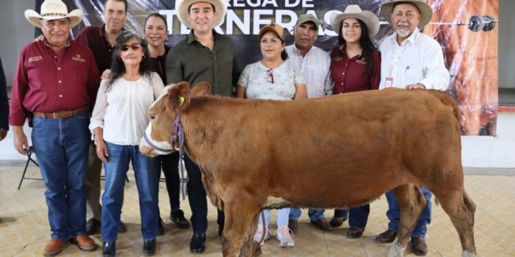 Impulsa Hidalgo el desarrollo agropecuario con entrega de apoyos por más de 3.3 mdp en Cuautepec de Hinojosa