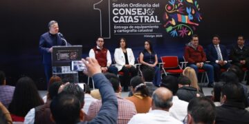 Julio Menchaca apuesta por modernización catastral en Hidalgo