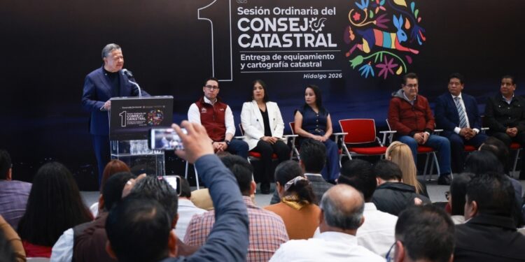 Julio Menchaca apuesta por modernización catastral en Hidalgo