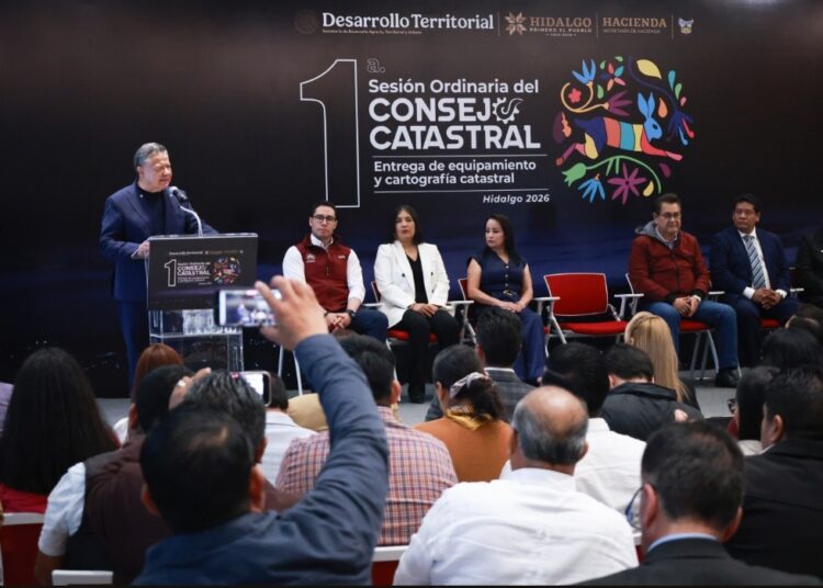 Julio Menchaca apuesta por modernización catastral en Hidalgo