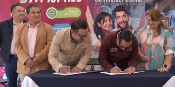 Firman convenio para establecer campus virtual de la UNIDEH en El Arenal