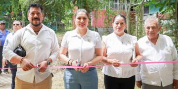 Respaldo del Gobierno de Huejutla fortalece proyectos educativos y productivos en secundaria técnica de Ixcatlán