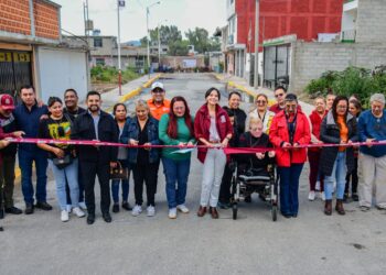 Gobierno Municipal salda deuda histórica de cuatro décadas en colonia Tepeyac con la pavimentación y electrificación de la calle Laminación