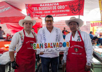 Norberto Martínez promueve la riqueza turística y gastronómica de San Salvador en el Festival de la Barbacoa