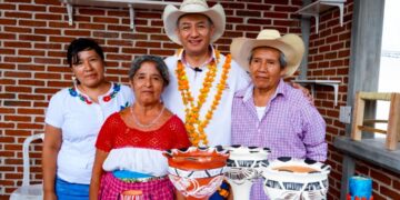 Con tres nuevos paradores, fortalece gobierno de Hidalgo el Corredor Artesanal de la Huasteca Hidalguense