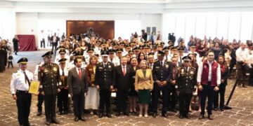 Julio Menchaca conmemora 50 años de la Policía Industrial Bancaria