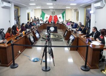 Congreso de Hidalgo exhorta a fortalecer la enseñanza y salvaguarda del bordado de Tenango
