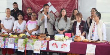 Mineral de la Reforma celebra la Semana del Adulto Mayor con muestra gastronómica y recetario de tradiciones.