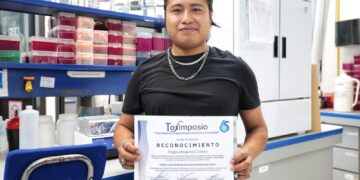 Galardonan a alumno de la UAEH por crear modelo matemático de salud ambiental