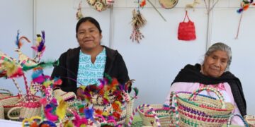 Sebiso gestionó 20 espacios para personas artesanas en la Feria de San Agustín Metzquititlán 2026