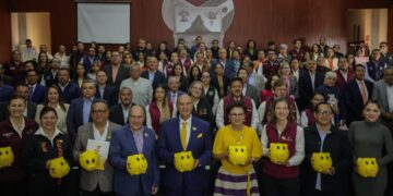 Encabeza Natividad Castrejón el arranque de la Campaña Boteo Teletón 2026 en la SEPH