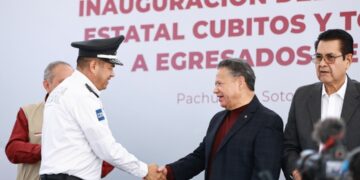 Julio Menchaca inaugura Cuartel de la Policía Estatal Cubitos