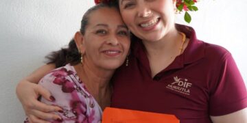 Kristel Rodríguez entrega placas dentales para mejorar la salud y bienestar de usuarios de la UBR