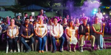 Alfredo San Román encabeza ofrenda previa al Xantolo