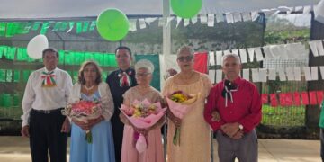 Personas mayores celebran las fiestas patrias en Centros Gerontológicos Integrales y Casas de Día