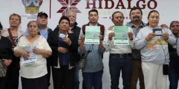 Sebiso acerca atención migratoria a familias de Epazoyucan