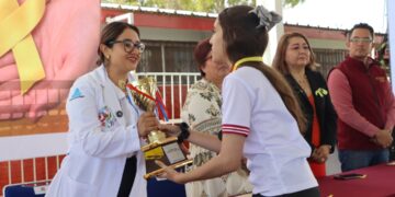 Jóvenes se suman a la prevención de la salud mental