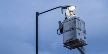 Medécigo gestiona nuevas luminarias con CFE