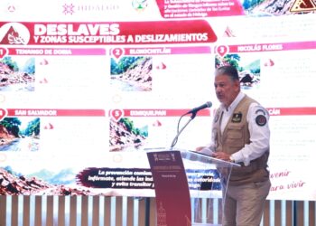 Semáforo rojo por lluvias en la Sierra Alta
